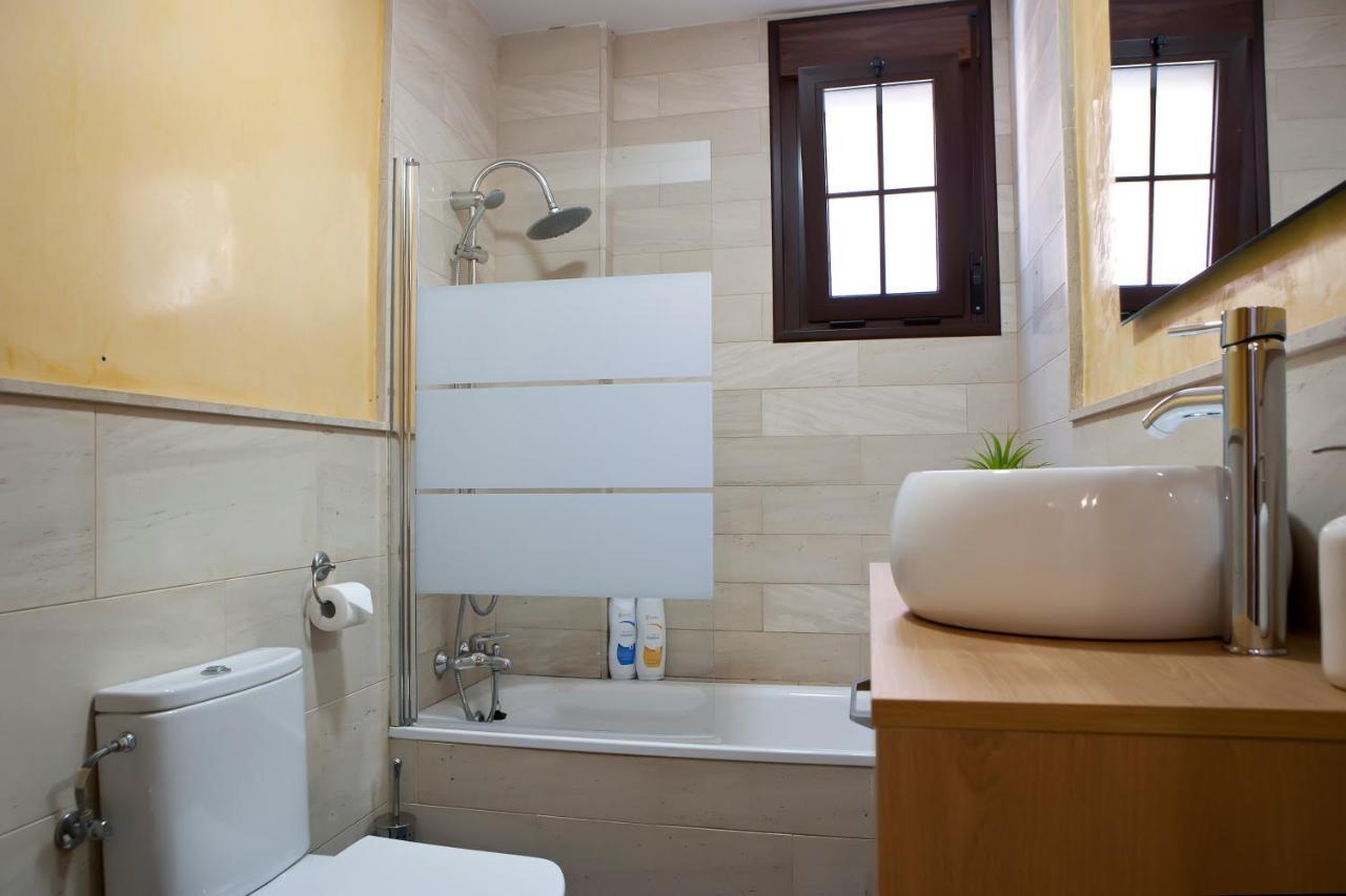 Luz Y Tranquilidad En El Casco Historico - Parking Gratis Appartement Sevilla Buitenkant foto