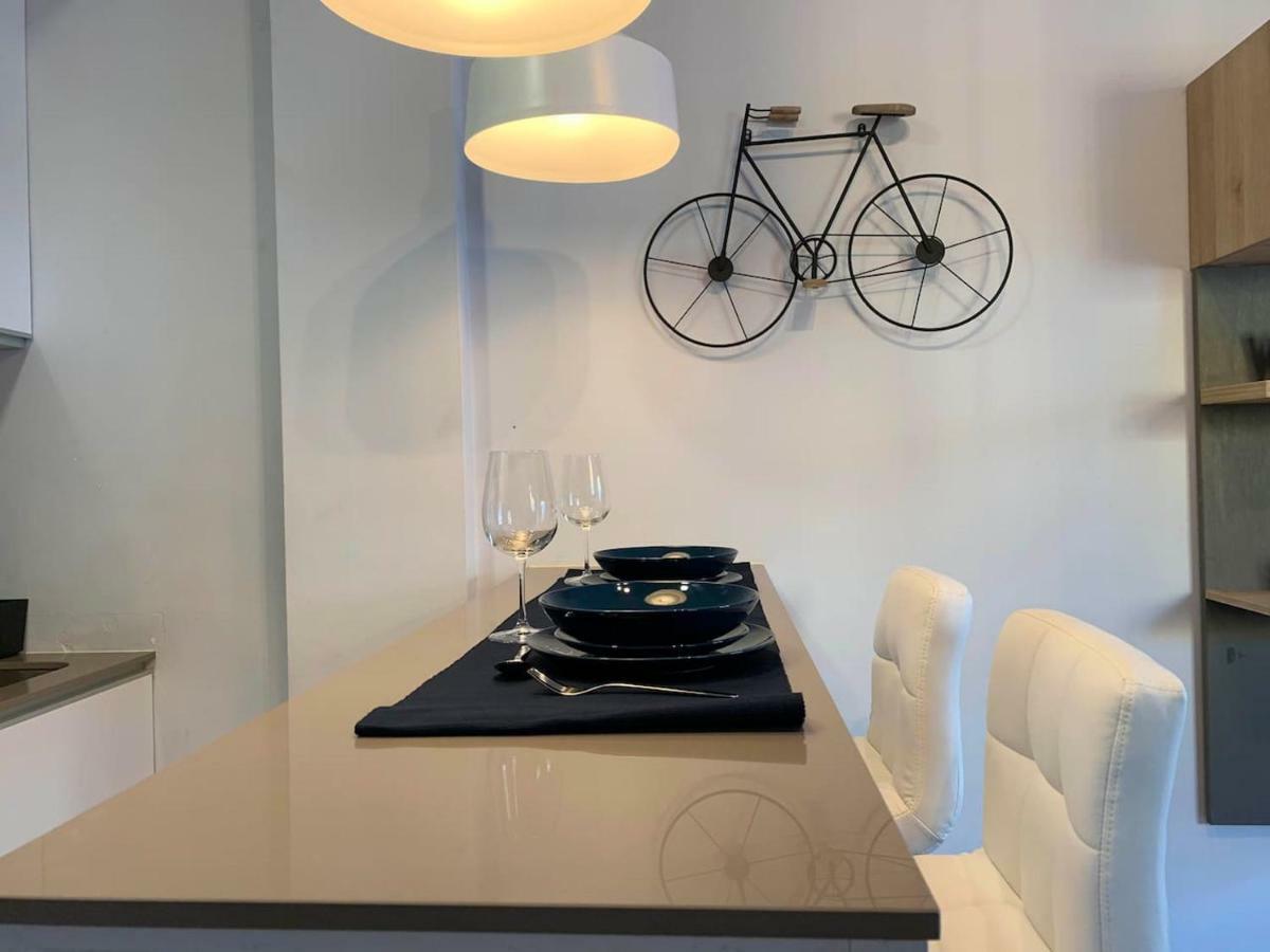 Luz Y Tranquilidad En El Casco Historico - Parking Gratis Appartement Sevilla Buitenkant foto