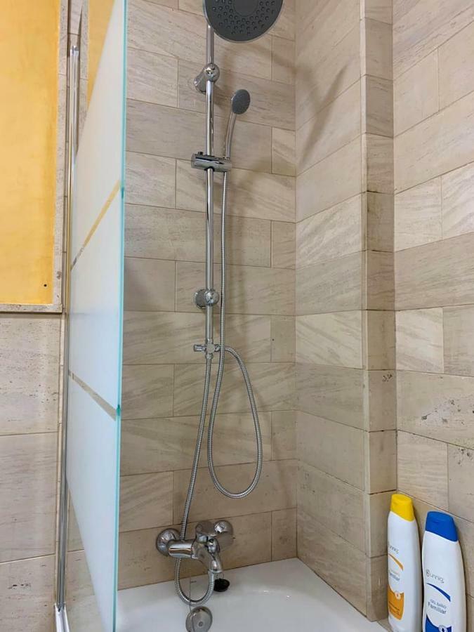 Luz Y Tranquilidad En El Casco Historico - Parking Gratis Appartement Sevilla Buitenkant foto
