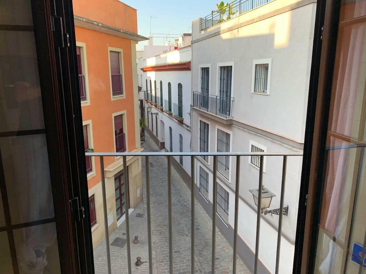 Luz Y Tranquilidad En El Casco Historico - Parking Gratis Appartement Sevilla Buitenkant foto